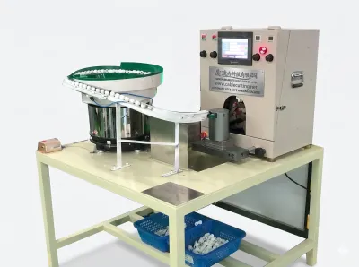 Vollautomatische PTFE-Bandwickelmaschine für Kabeldraht WPM-1310 - Bandagemaschine / Umwickelmaschine