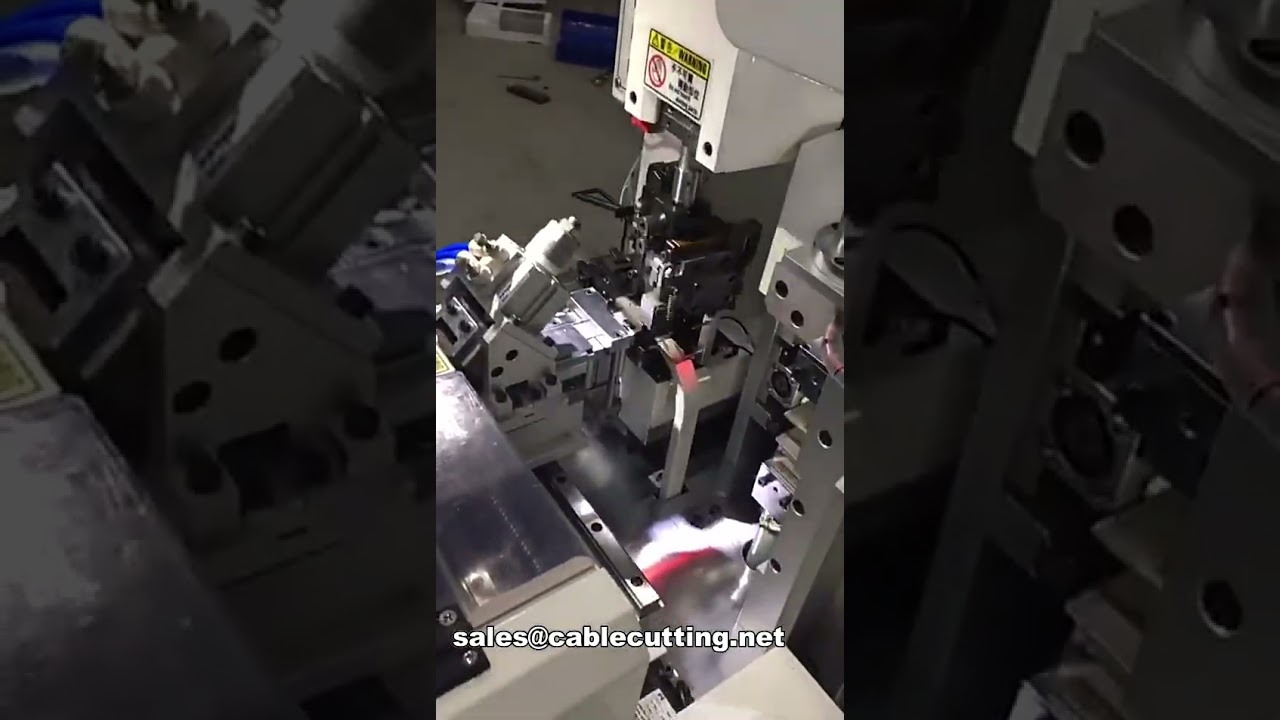 Automatische Flachbandkabel-Crimpmaschine: Schneiden, Abisolieren und Crimpen beider Enden