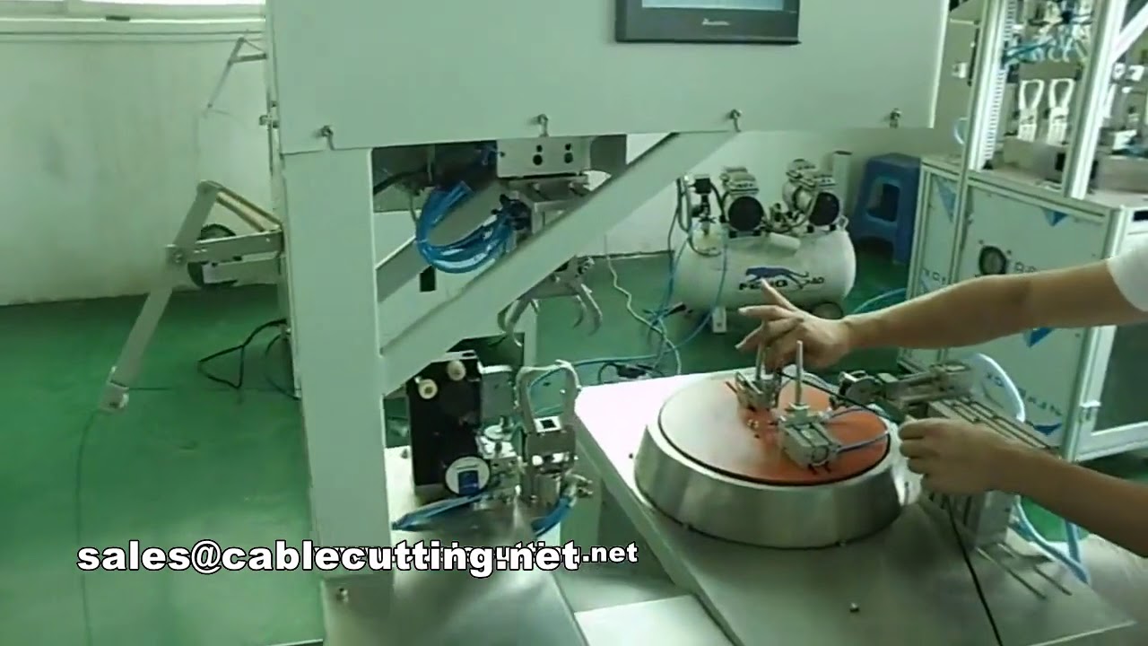 Video 8: Automatische Achterform-Kabelwickel- und Bindemaschine