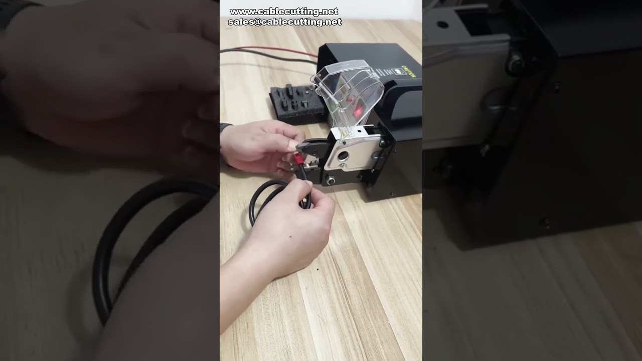 Elektrische Crimpmaschine RV8 – Professionelles 4-fach Anschlusscrimpen
