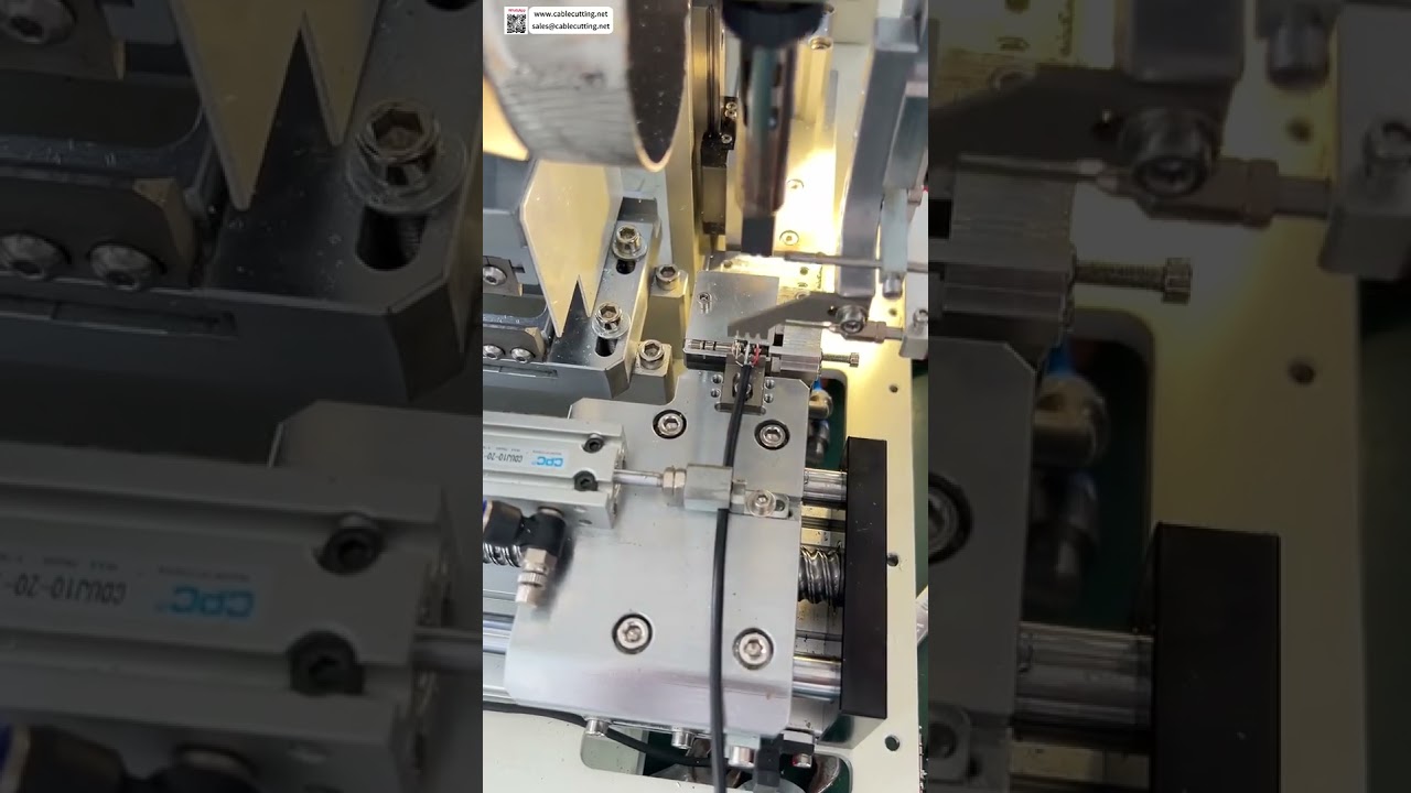 Abisolier- und Lötmaschine für 3,5-mm-3-Pin-Steckverbinder – Kurzversion