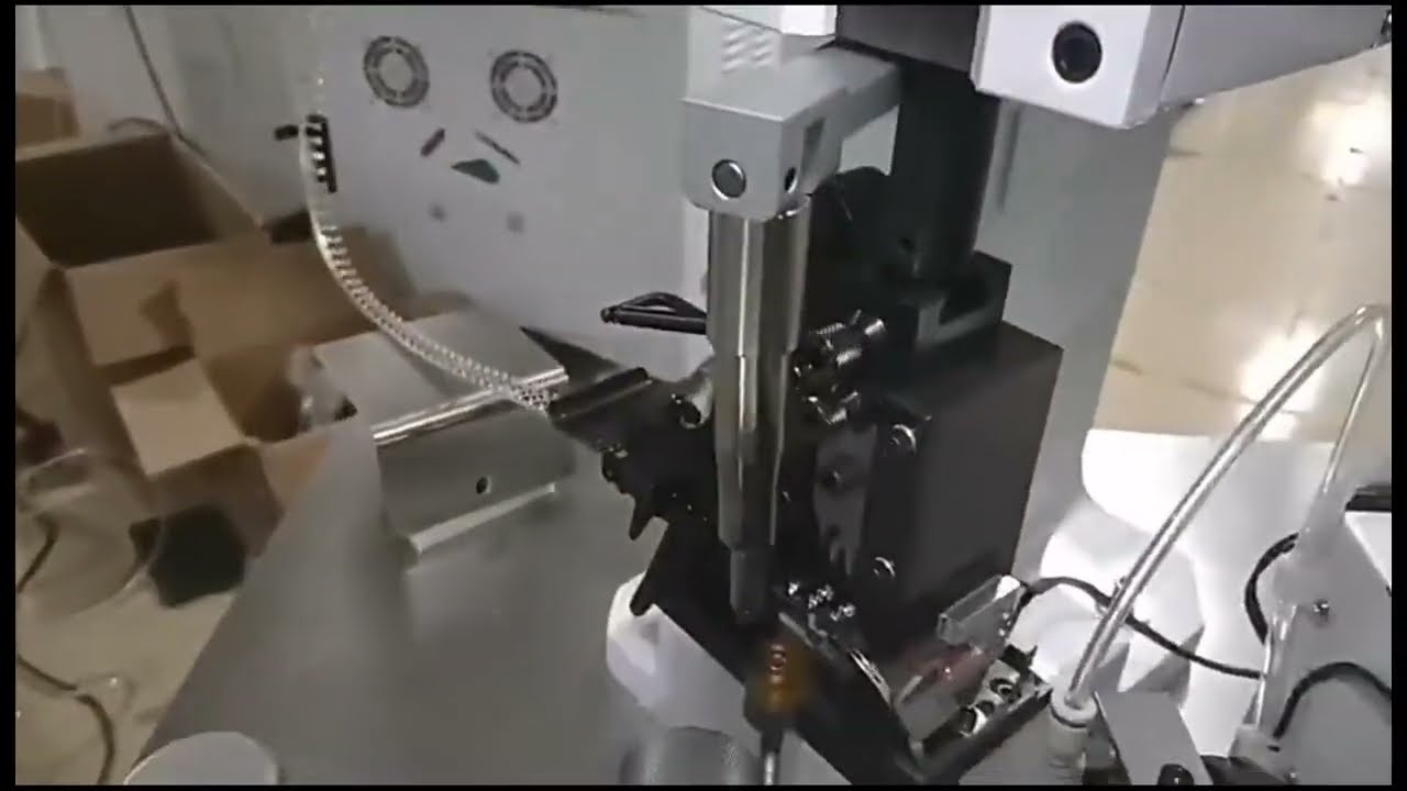 DC-Crimpmaschine für Flachkabel | Automatisches Schneiden, Abisolieren und Crimpen einseitiger Drähte