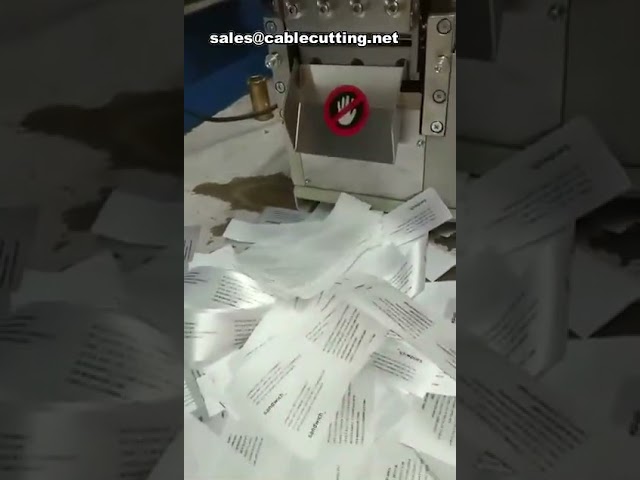 Etiketten-Schneide- und Versiegelungsmaschine für Gewebebänder – saubere Kanten, hohe Effizienz