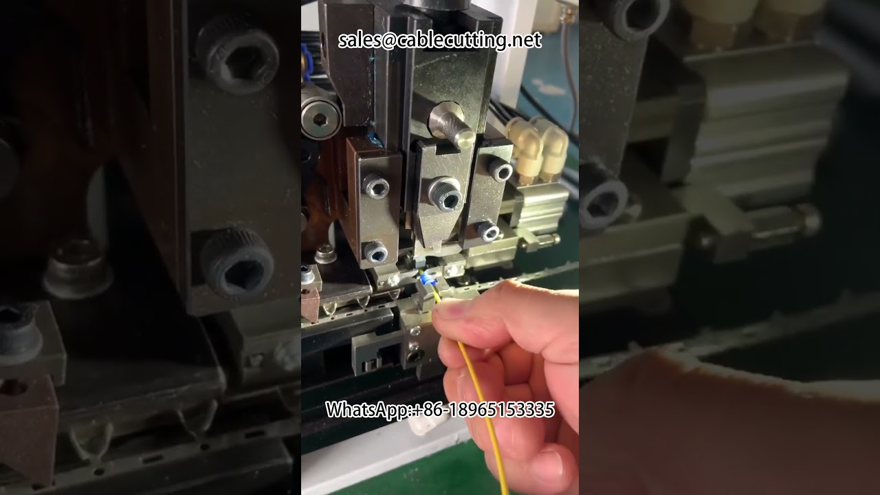 Halbautomatische Crimp- und Abisoliermaschine für wasserdichte Steckverbinder #Kabelbaum #Crimpwerkzeug
