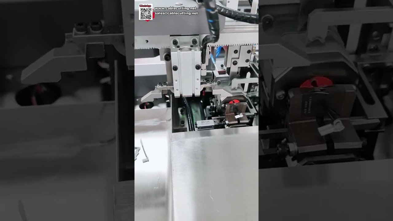 Automatische Maschine zum Crimpen von Anschlüssen, Einsetzen von Schrumpfschläuchen und Verzinnen von Drähten