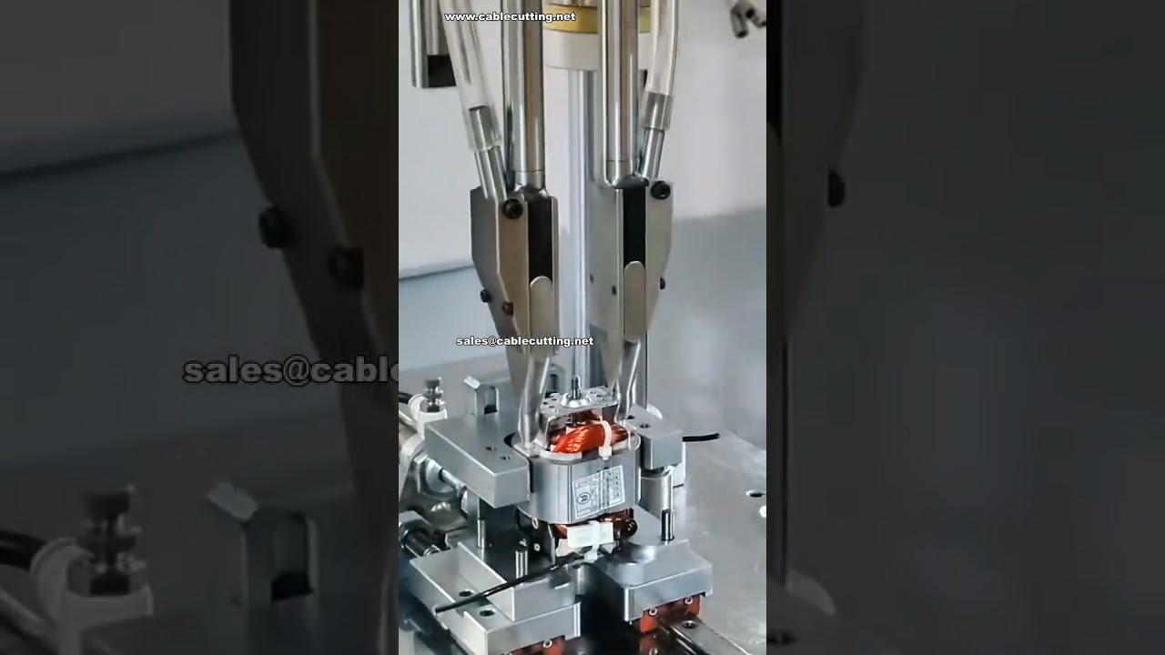 Automatische Schraubmaschine im Demo-Video: Montage leicht gemacht!