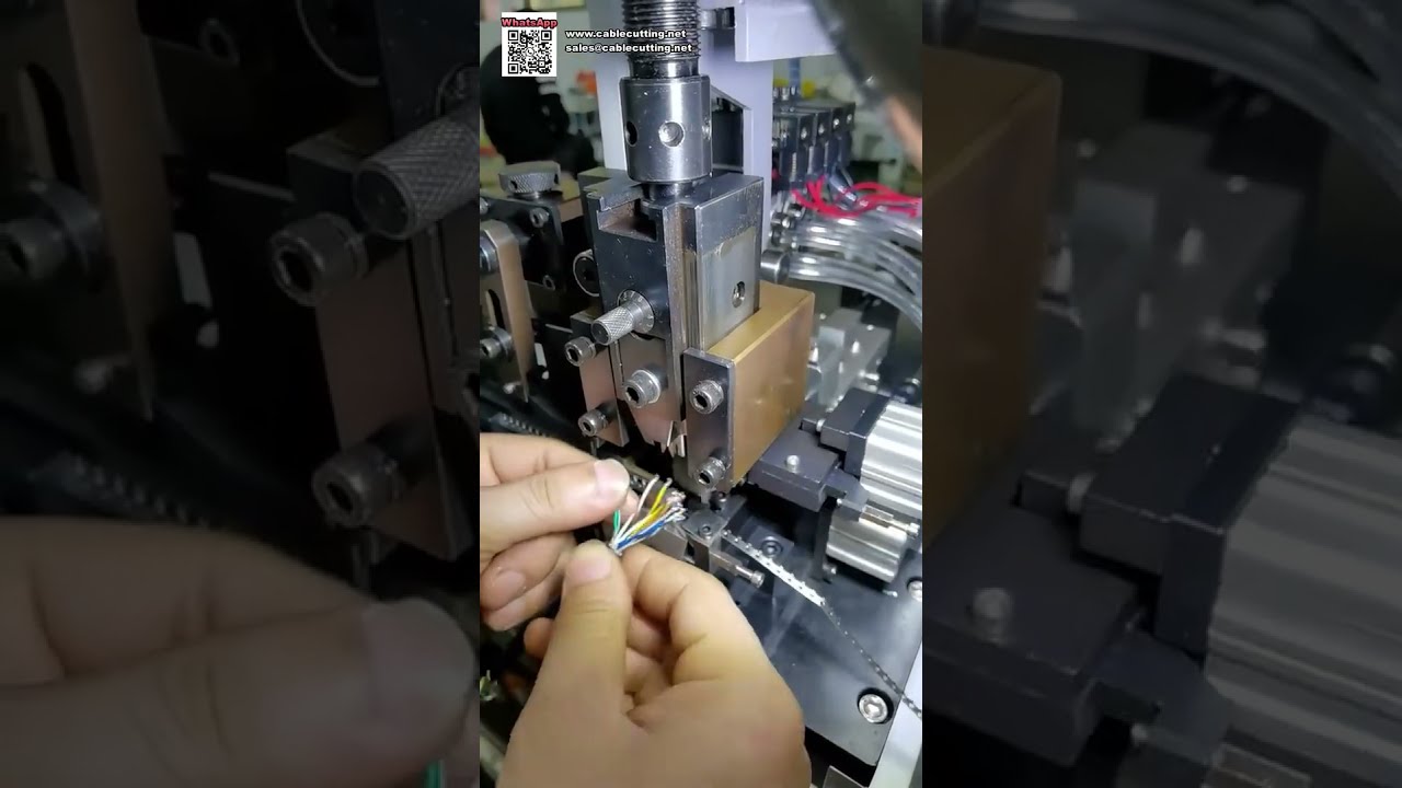 Horizontale Abisolier- und Crimpmaschine — 1.0mm-Terminals präzise