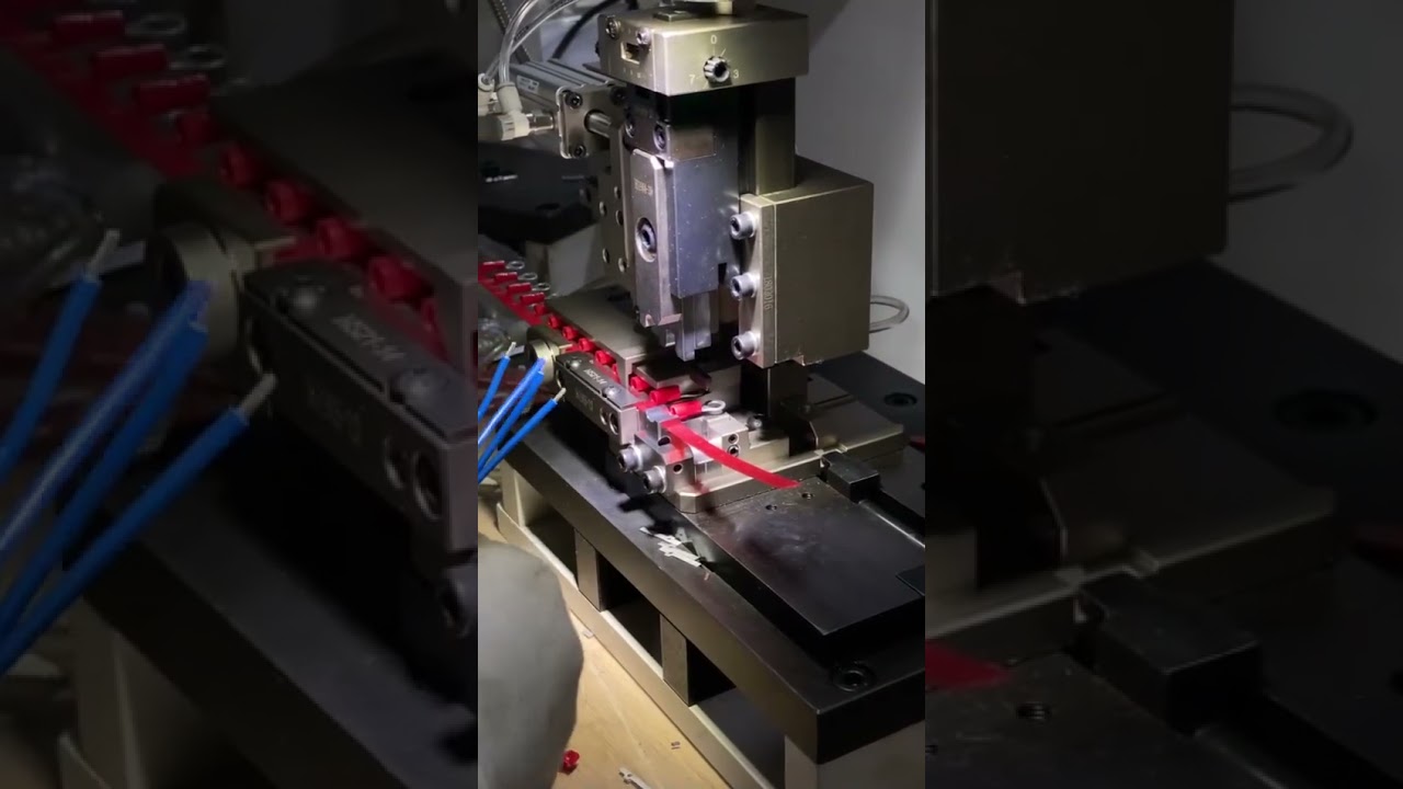 JST Horizontaler Crimpapplikator – 30mm Hub & 22mm Vorschub für automatisierte Drahtverarbeitung
